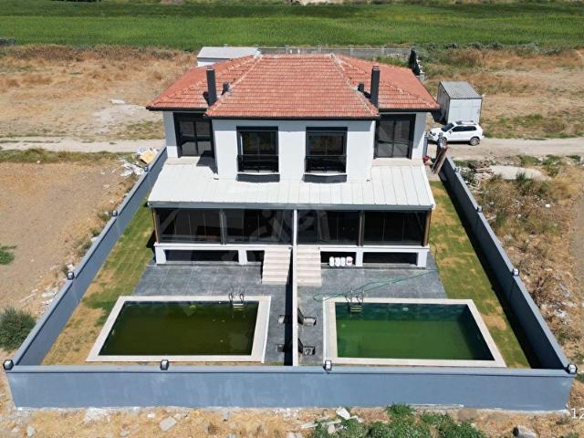 MENEMEN GÜRNERLİ' DE ÖZEL TASARIM SATILIK 3+1 DUBLEKS İKİZ VİLLA
