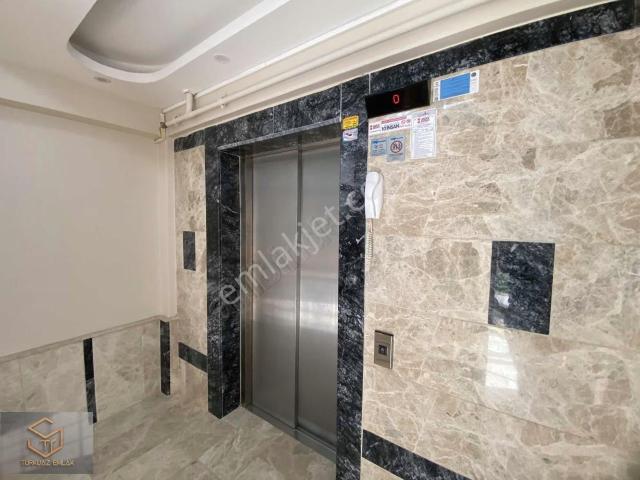 Menemen İsmet İnönü'de 170 M2 4+1 Satılık Dubleks
