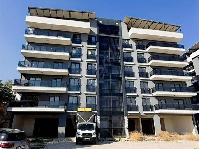 Menemen Kazımpaşa Havuzlu Site 3+1 Yerden Isıtmalı Lüks Daire