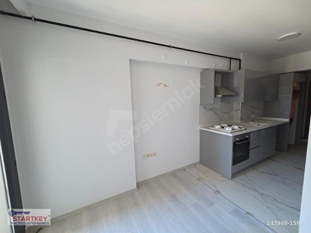 MENEMEN SEYREK 1+1 SİTE İÇİ SATILIK DAİRE