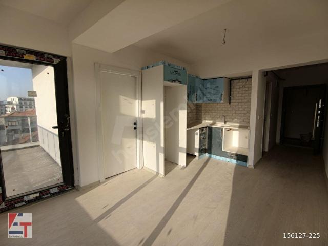 MENEMEN SEYREK MERKEZDE 1+1 KİRALIK DAİRE