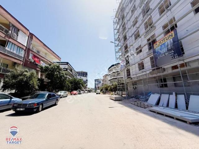 Menemen Uğur Mumcu Mahallesinde Satılık 3+1 Daire
