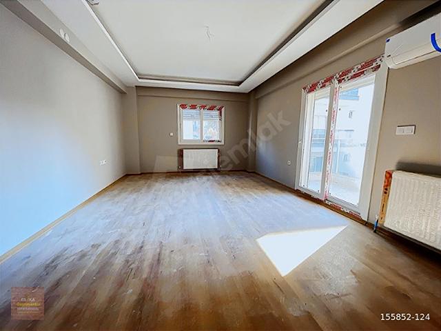 MENEMEN UĞURMUMCU DA SATILIK 3+1 140 m SIFIR ARAKAT DAİRE