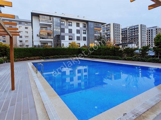 Menemen Ulukent Havuzlu Site İçerisinde Satılık 3+1 Daire