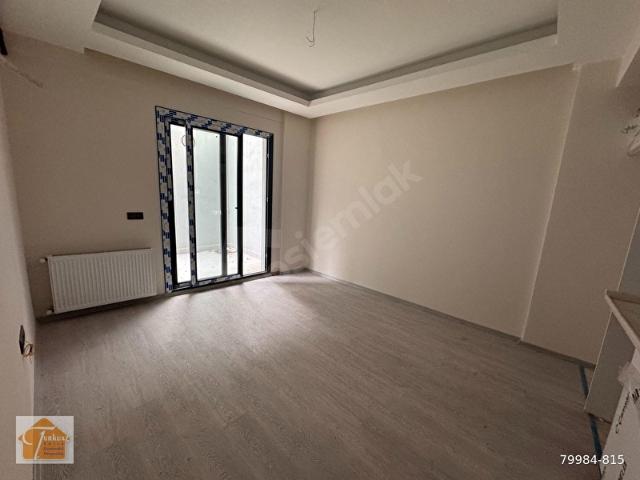 MENEMEN ZEYTİNLİK MAH. KİRALIK 1+1 50 m SIFIR DAİRE