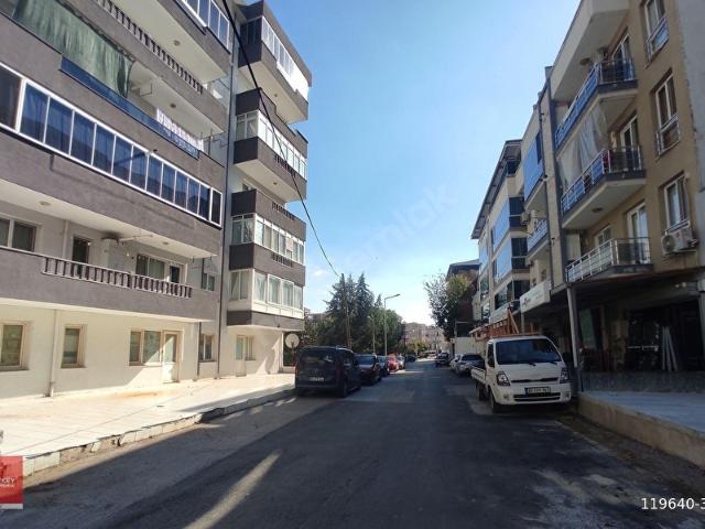 Menemende Kiralık Net 270 m Sıfır İşyeri