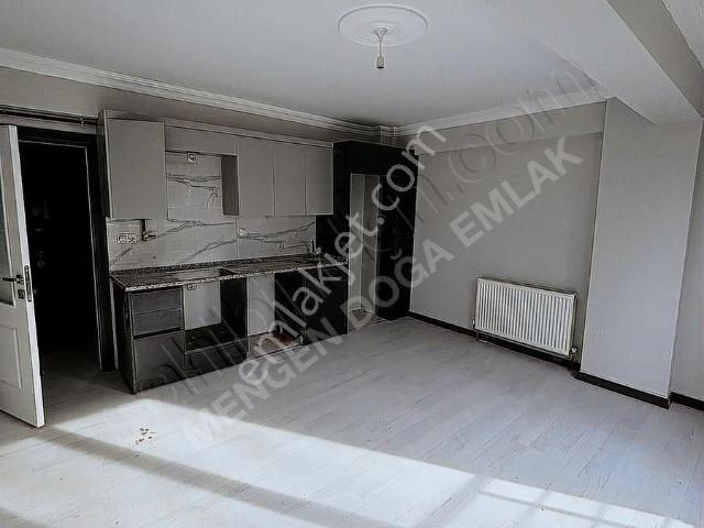 Mengen Merkezde 1+1 Asansörlü Satılık Daire