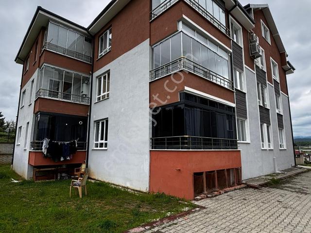 Mengen Tükbeyli Mahallesi Doğa Sitesi Satılık Geniş 2+1 Daire