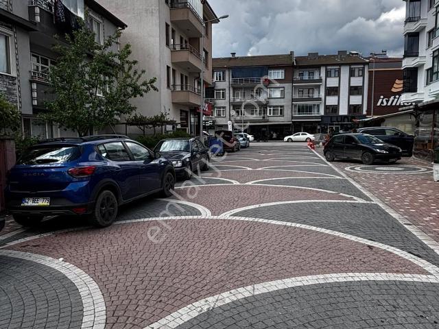 Mengen'de Merkezi Konumda 100 M² Kiralık İşyeri