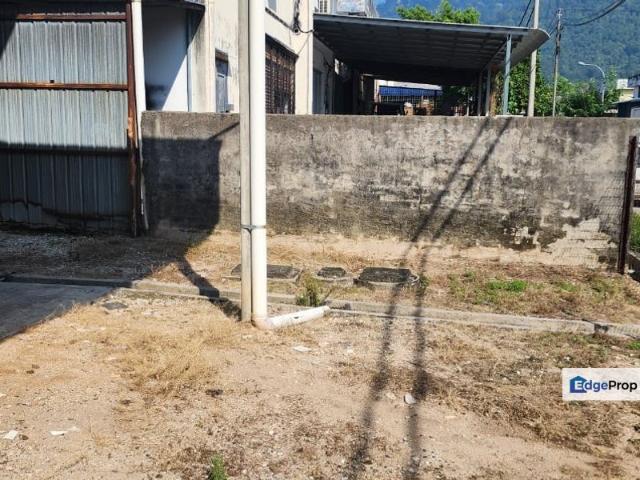 MENGLEMBU CHANDRAN RAYA 2 STOREY FACTORY 35 X 110 FOR SALE