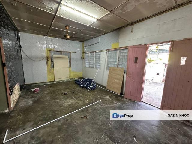 Menglembu Single Storey Bungalow Village House