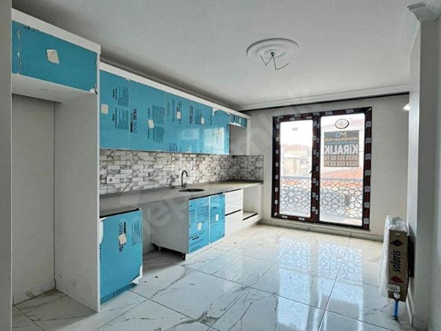 MENGÜKAN YAPIDAN METROYA YÜRÜME MESAFESİNDE 2+1 DAİRE
