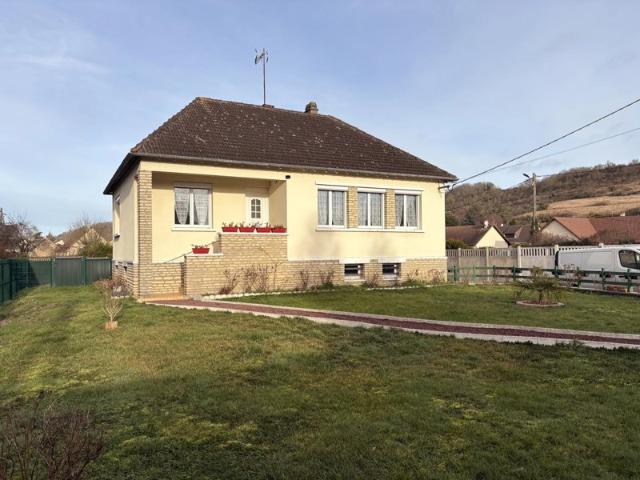 MÉNILLES Maison F3 sur sous sol complet
