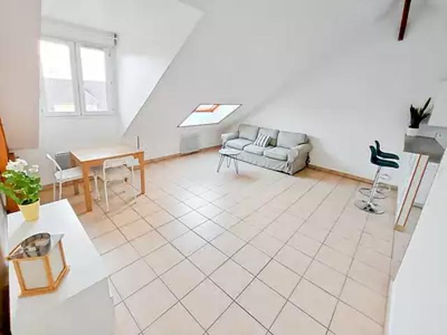 Mennecy 91540 Location appartement 2 pièces t2 au dernier étage cave