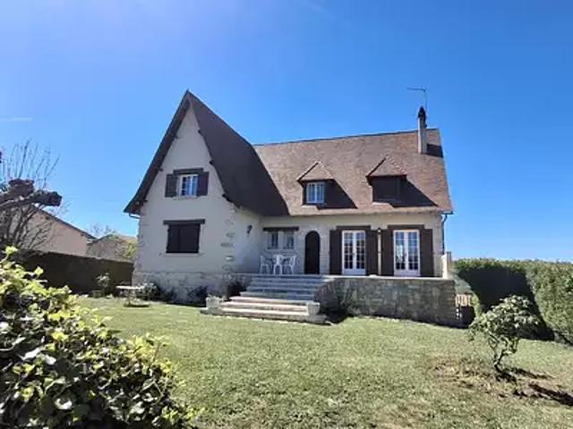 Mensignac 24350 Achat / Vente maison 8 pièces t8 piscine jardin