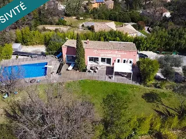 Méounes lès Montrieux 83136 Achat / Vente maison 6 pièces t6 piscine terrasse