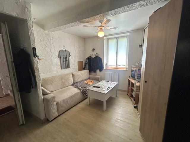 Méounes Les Montrieux studio de18.83 m² vendu loué