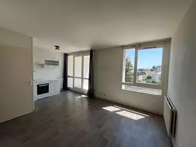 Meaux 77100 Location appartement 1 pièce t1 cave balcon