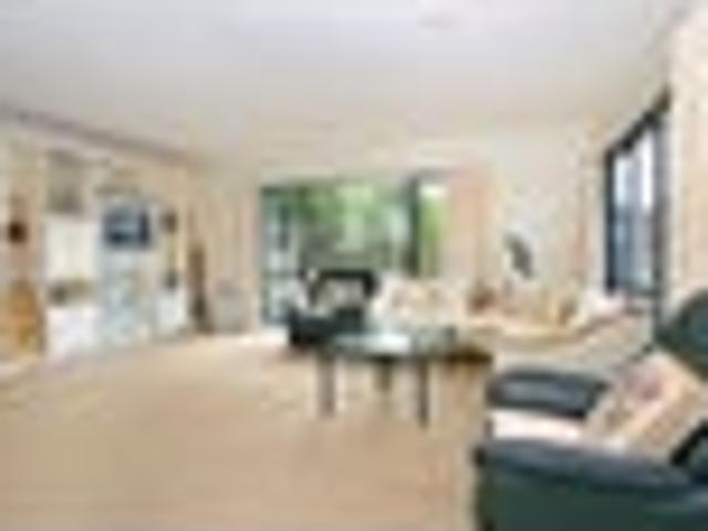 Meadowbank, 3 bedrooms, $860 pw