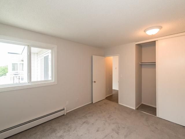 Meadowside Estates 2 Bedroom Apartment for Rent at 11919 115 11919 162 Ave. Nw, Edmonton, AB T5X 3R1 Dunluce