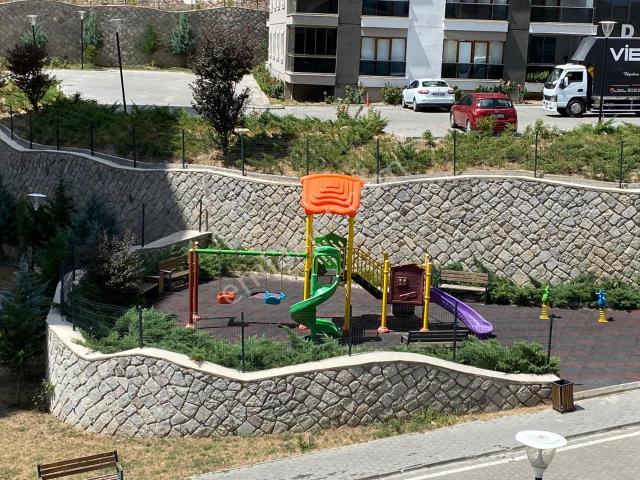 Mebuskent Evlerinde Ara Kat Konforlu Kiracısız 154m2 Satılık 3+1