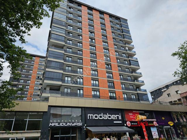 Mecidiye Kızlarpınarı Cadde Üzeri Hk Prestij 3+1 Site Daire