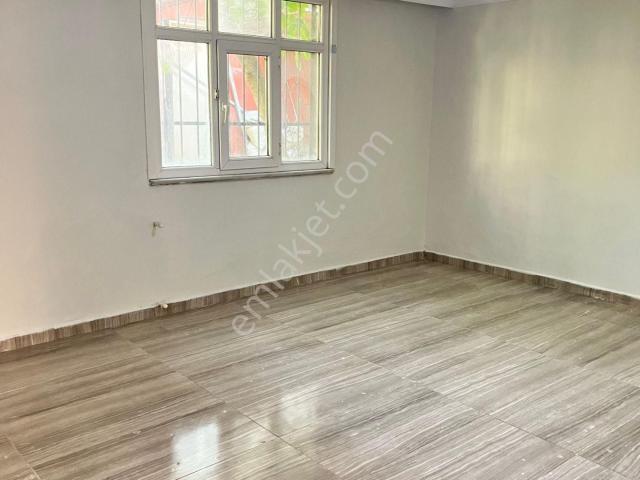 Mecidiye Mahallesinde Acil 65 M² Arsa Paylı Müstakil Daire
