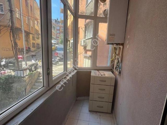 Mecidiyeköy Gülbahar'da Eşyalı Ferah 2+1 Satılık Daire
