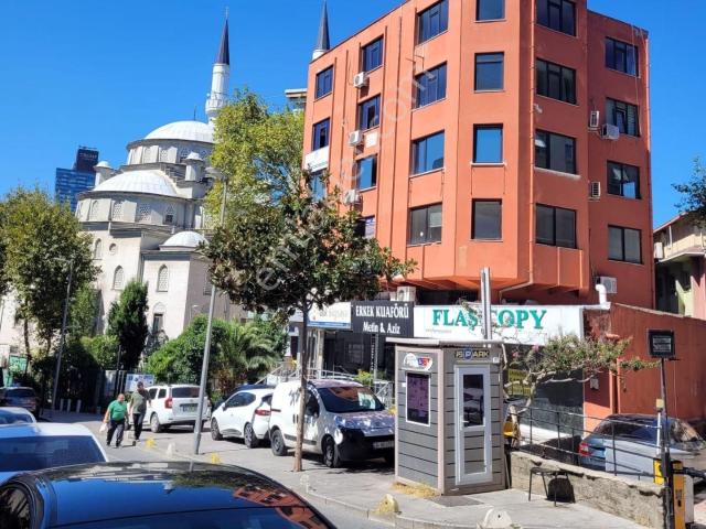 Mecidiyeköy Mürvet Han'da Kiralık 22m² Ofis
