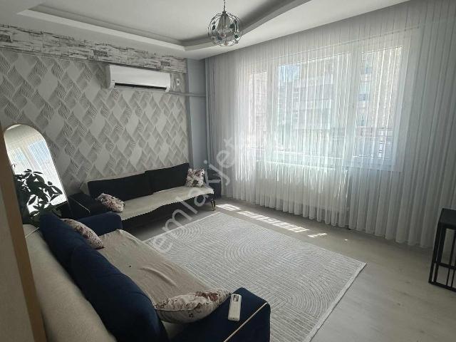 Med Life Gayrimenkulden Bağcılarda 2+1 90m2 Fırsat Daire