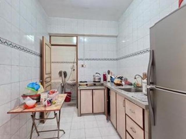 Medan Hikmat Apartment Jelutong Good location