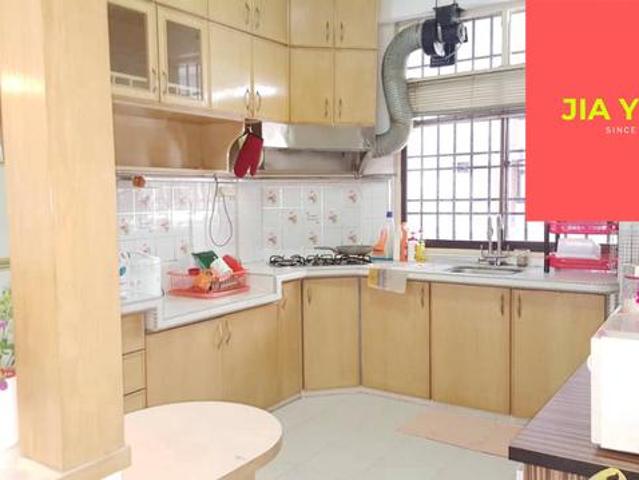 Medan Lumba Kuda apartment Georgetown