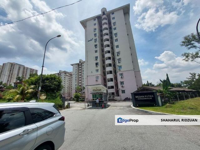 Medan Putra Condominium