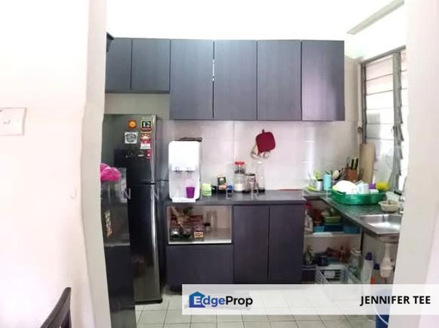 Medan Putra Condominium