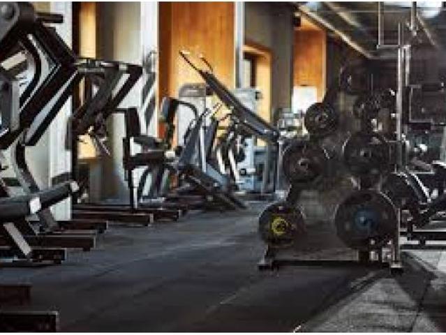 MEDIA TEMPORADA. SE ALQUILA DE 1.9.26 30.6.27 BONITO APARTAMENTO EN ZONA EL ARENAL BENALMADENA