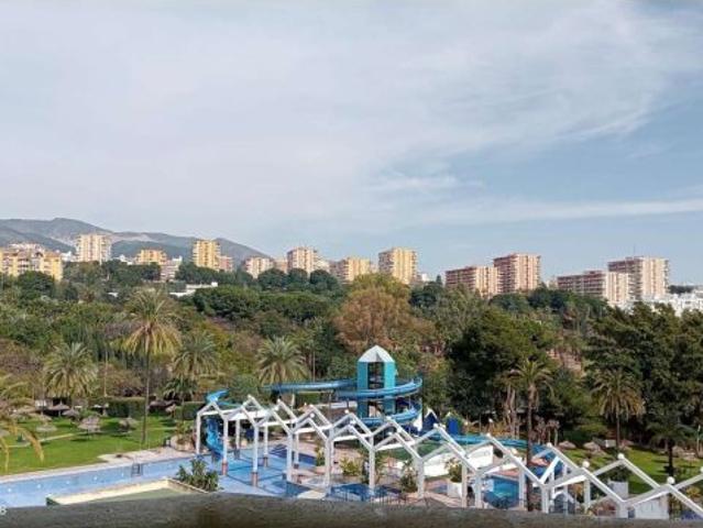 Media Temporada.Se alquila desde 01/09/2026 hasta 31/05/ 2027 bonito apartamento en 2ª línea depl