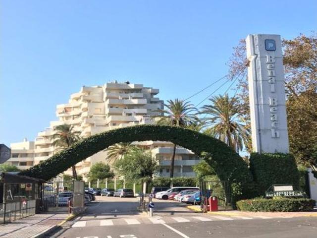 Media Temporada. Se alquila desde 1.11.26 31.5.27 bonito apartamento con vistas al mar en 1ª lin