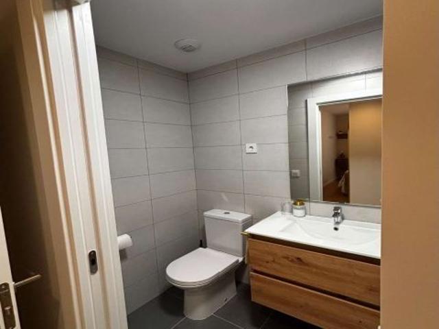 Media Temporada. Se alquila desde 1.2.27 hasta 11 meses bonito apartamento en zona Las Lagunas