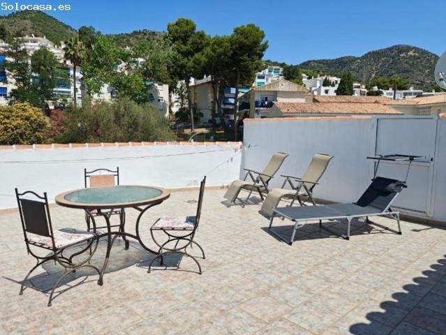 Media temporada Se alquila desde 1.9.26 30.6.27 bonito Atico duplex con vistas al mar en Benalmá