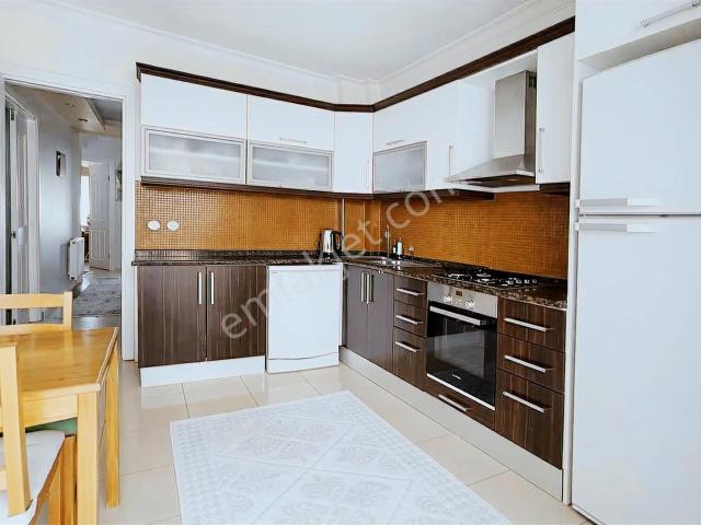 Medikalpoint Yanı Geniş 3+1 Kullanışlı Daire