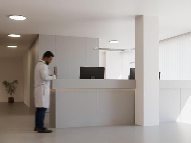 Medikamentenverkauf möglich – Kernsanierte Gewerbeliegenschaft mit hoher Flexibilität für Medizin & Gesundheit «Rohbau 2»
