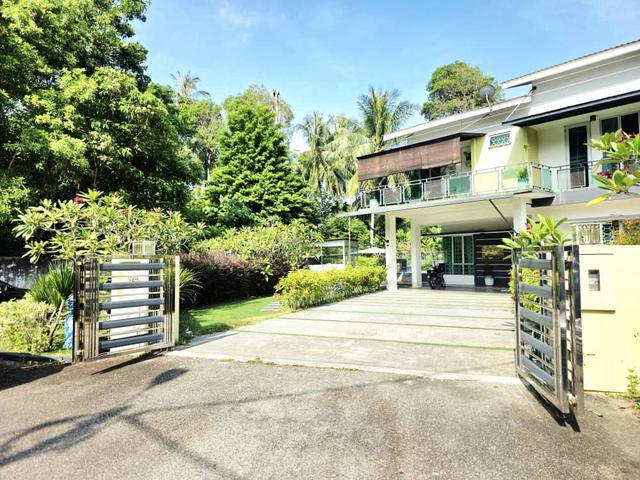 MediniVillas Kijal HIGH END MODERN CORNER LOT SWIMMING POOL