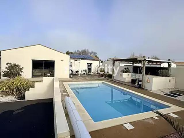 Médis 17600 Achat / Vente maison 5 pièces t5 piscine jardin