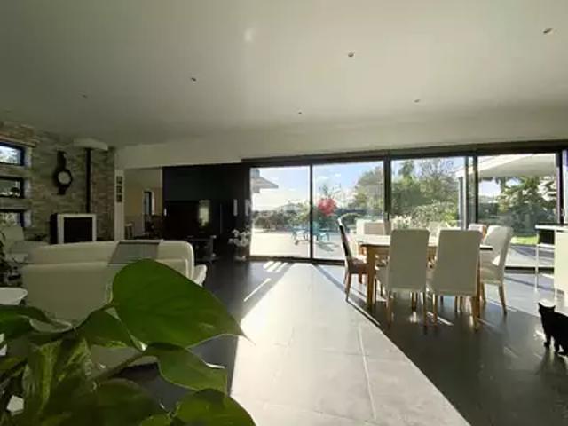 Médis 17600 Achat / Vente maison 8 pièces t8 piscine