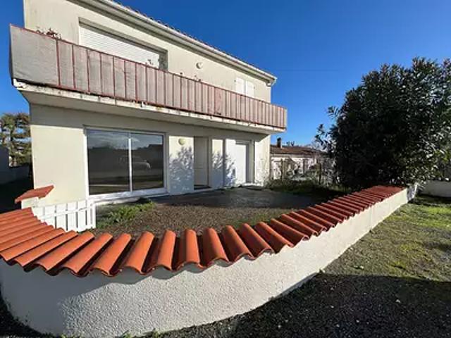 Médis 17600 Location appartement 2 pièces t2 au dernier étage