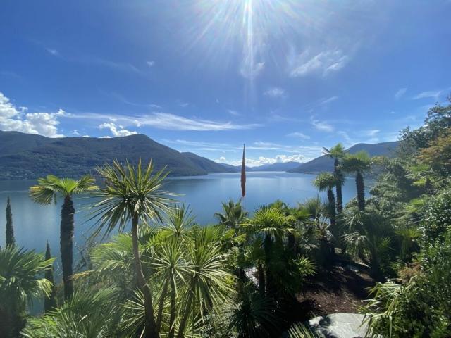 Mediterrane Villa mit Infinity Pool und Panoramaseeblick auf den Lago Maggiore Brissago