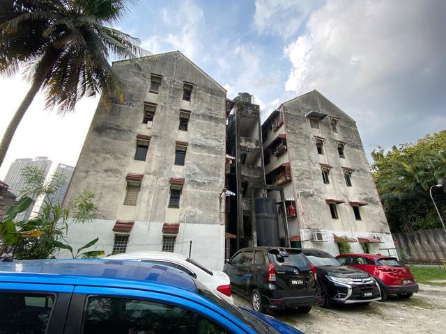 Medium cost taman kobena cheras tingkat 3 fully renovated near mrt lrt