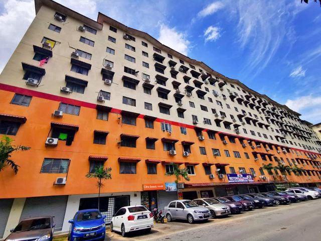 Medium cost Aman Putra Jinjang Kuala Lumpur block D tingkat 4