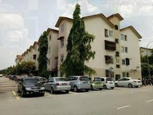 Medium cost property Taman Langat murni 800sf block d1 tingkat 1