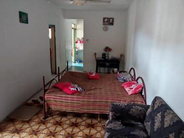 Medium Cost Strata title Pangsapuri Seri Tanjung Bukit Sentosa